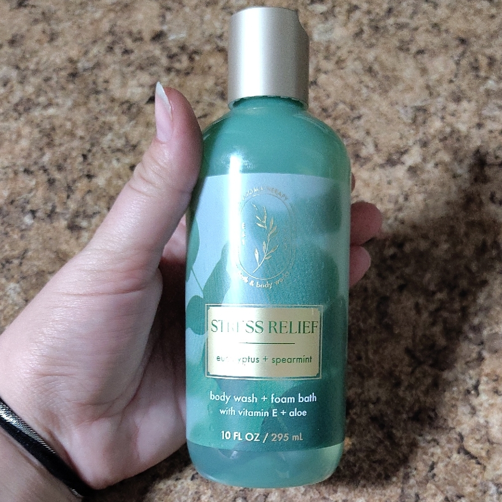 Bath & Body Works Stress Relief Eucalyptus Spearmint Body Wash & Foam Bath